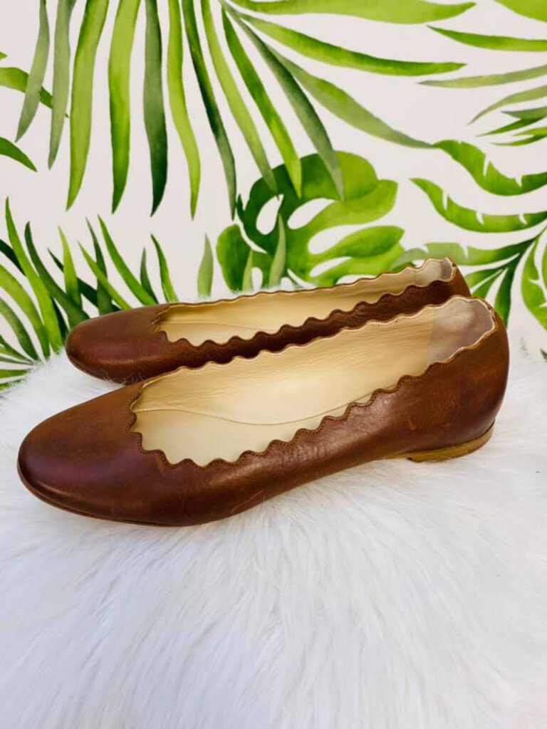 Chloe Leather Scalloped Flats - Size 35.5