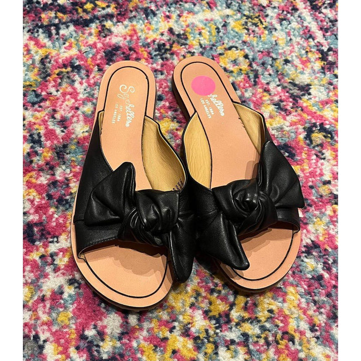 Seychelles Childlike Enthusiasm Leather Slide in Black Leather - Size 8