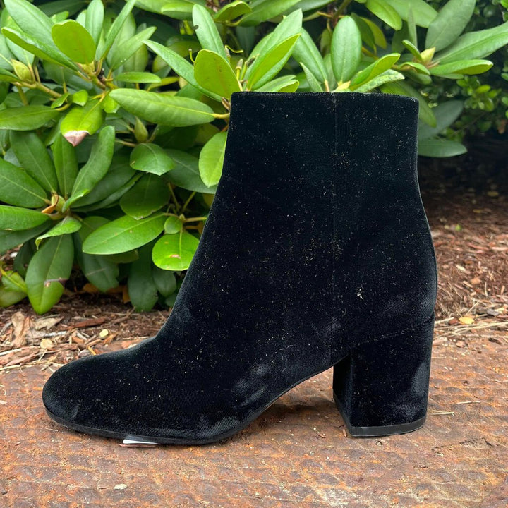 Vince Velvet High Heel Zip Up Ankle Boots - Size 5.5