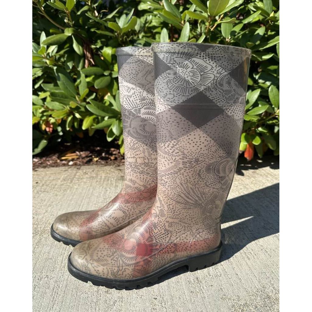 Burberry Paisley Flower Nova Check Rain Boot - Size 37