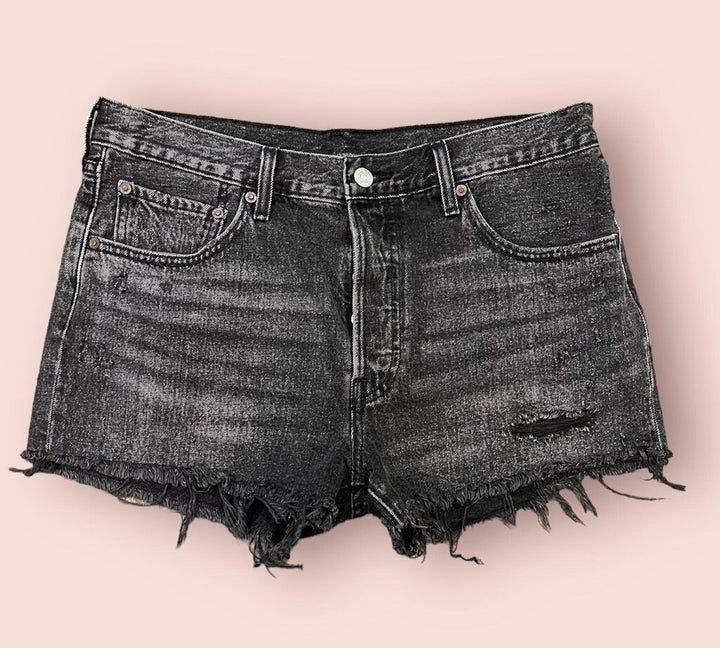 Levi’s 501 Cutoff Shorts in Black - Size 31