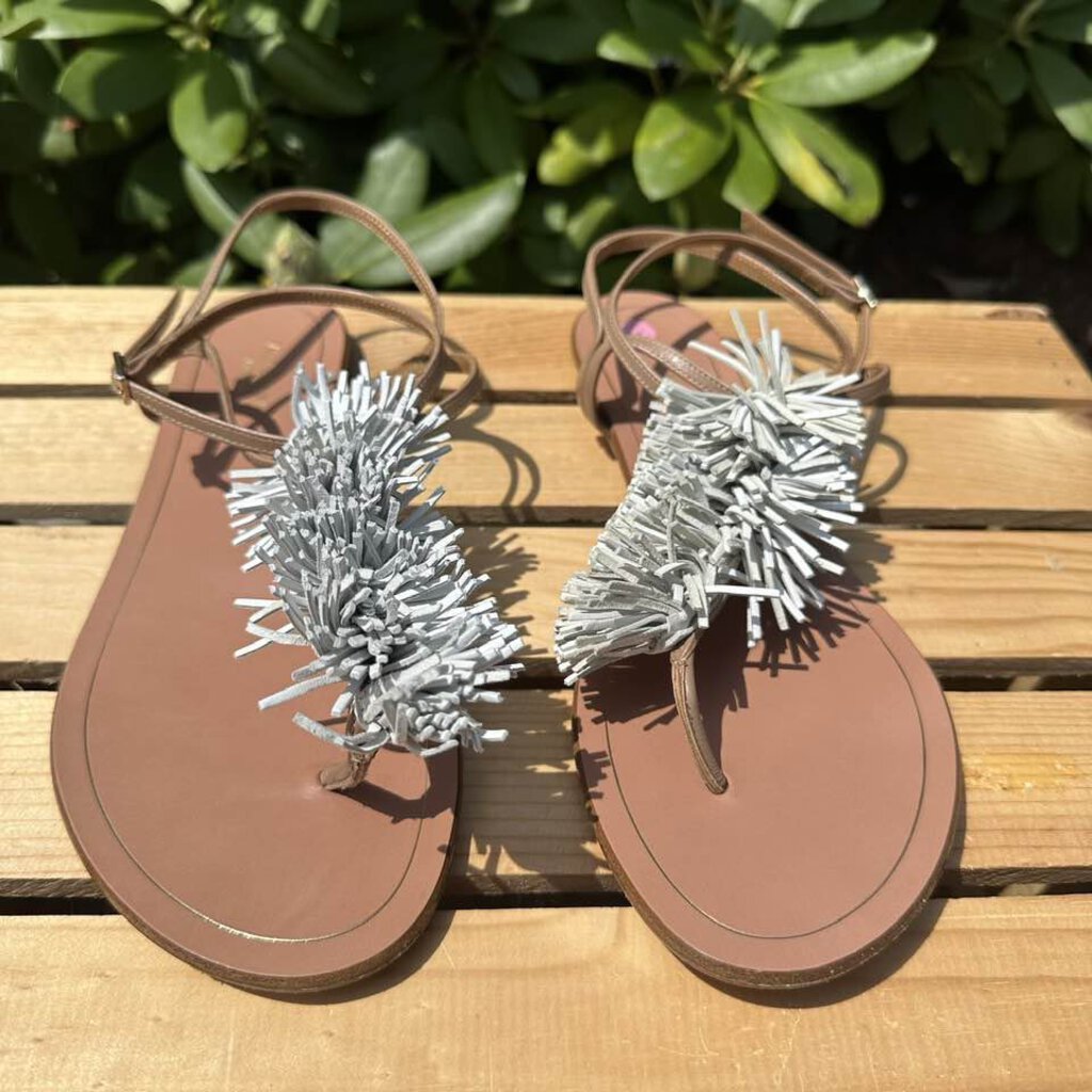 Aquazzura Firenze Leather Fringe Trim Accent T-Strap Sandals - Size 39.5