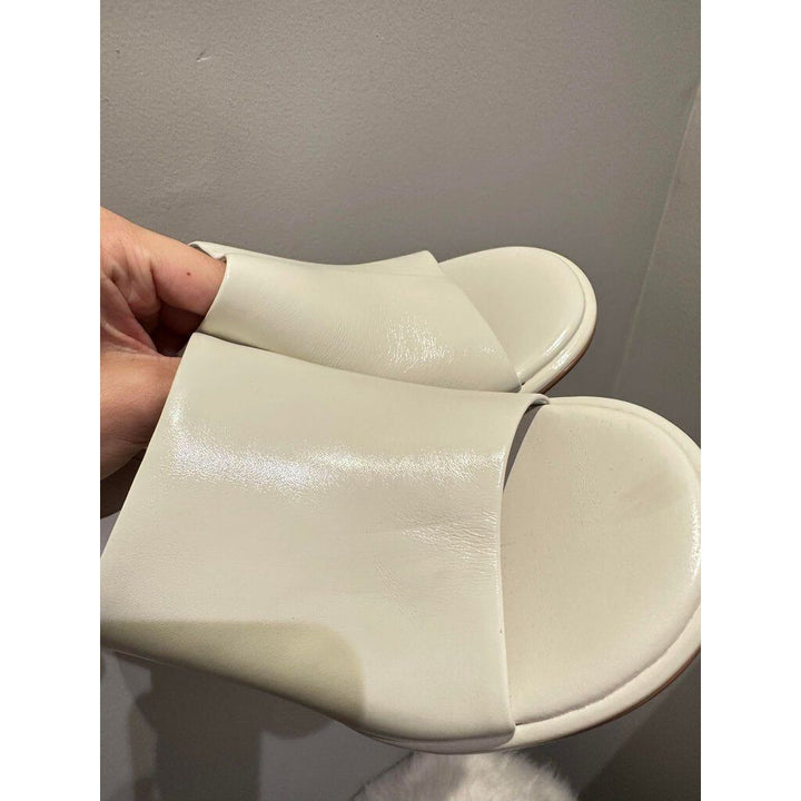 Jeffrey Campbell Rebel Round Toe Heels - Size 7.5