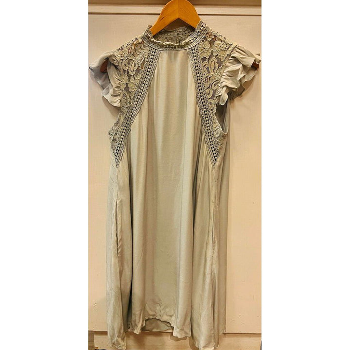 Vici Dress - Size Small