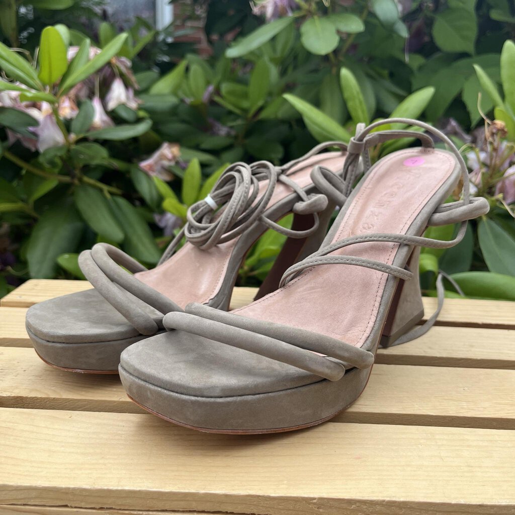 Vicenza Strappy Platform Heels - Size 7
