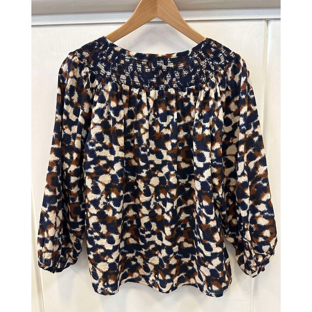 Evereve Collins Top - Size Medium