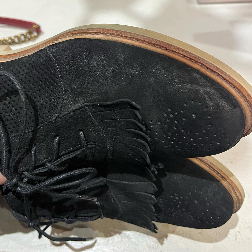 Ugg Bernett Oxfords - Size 8.5