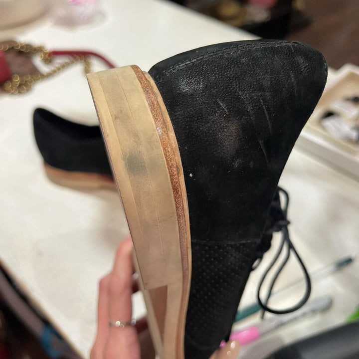 Ugg Bernett Oxfords - Size 8.5