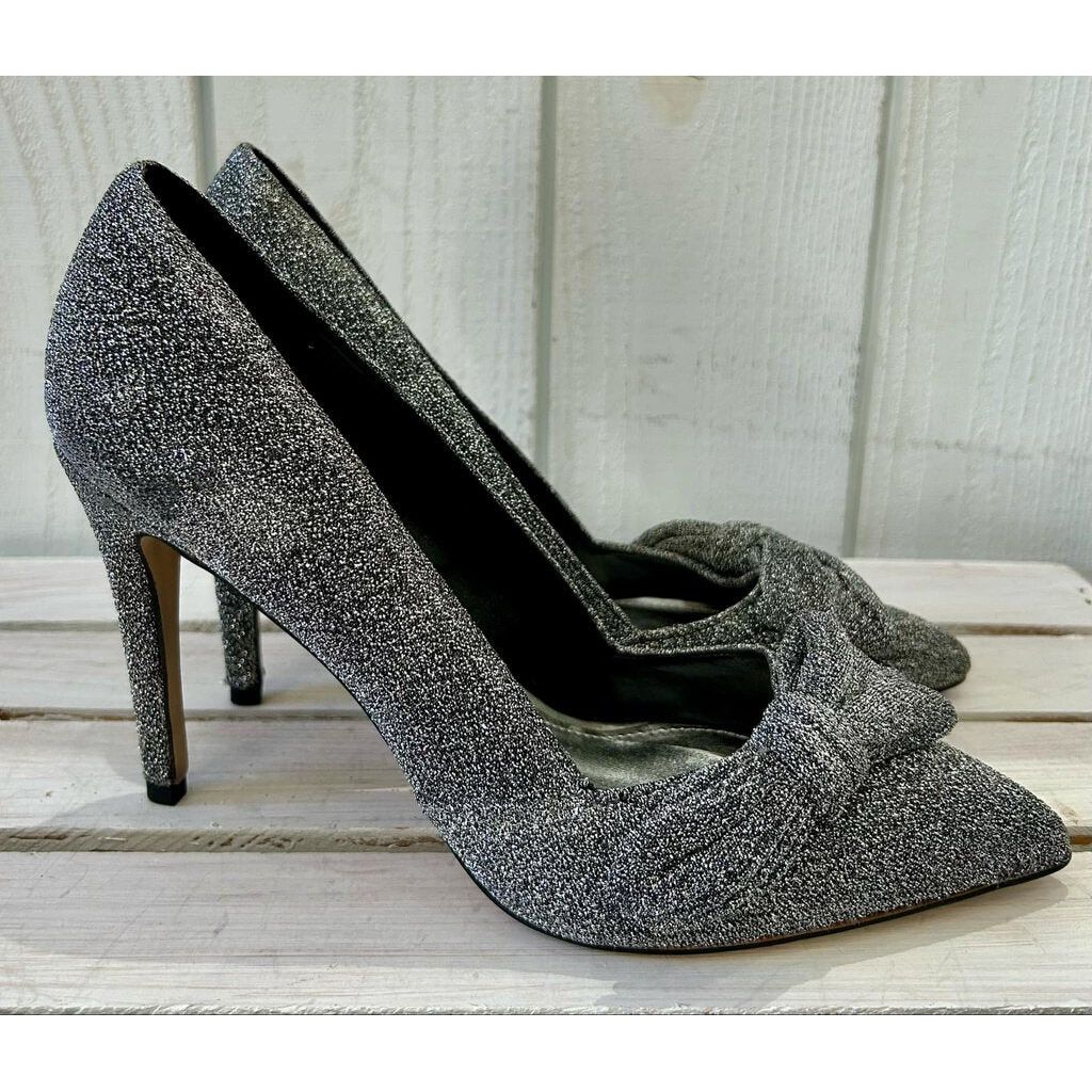 Marc Fisher Nighta Bow Pump - Size 8.5