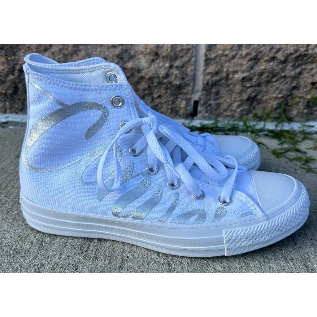 Converse Chuck Taylor All Star High Sneakers - Size 7