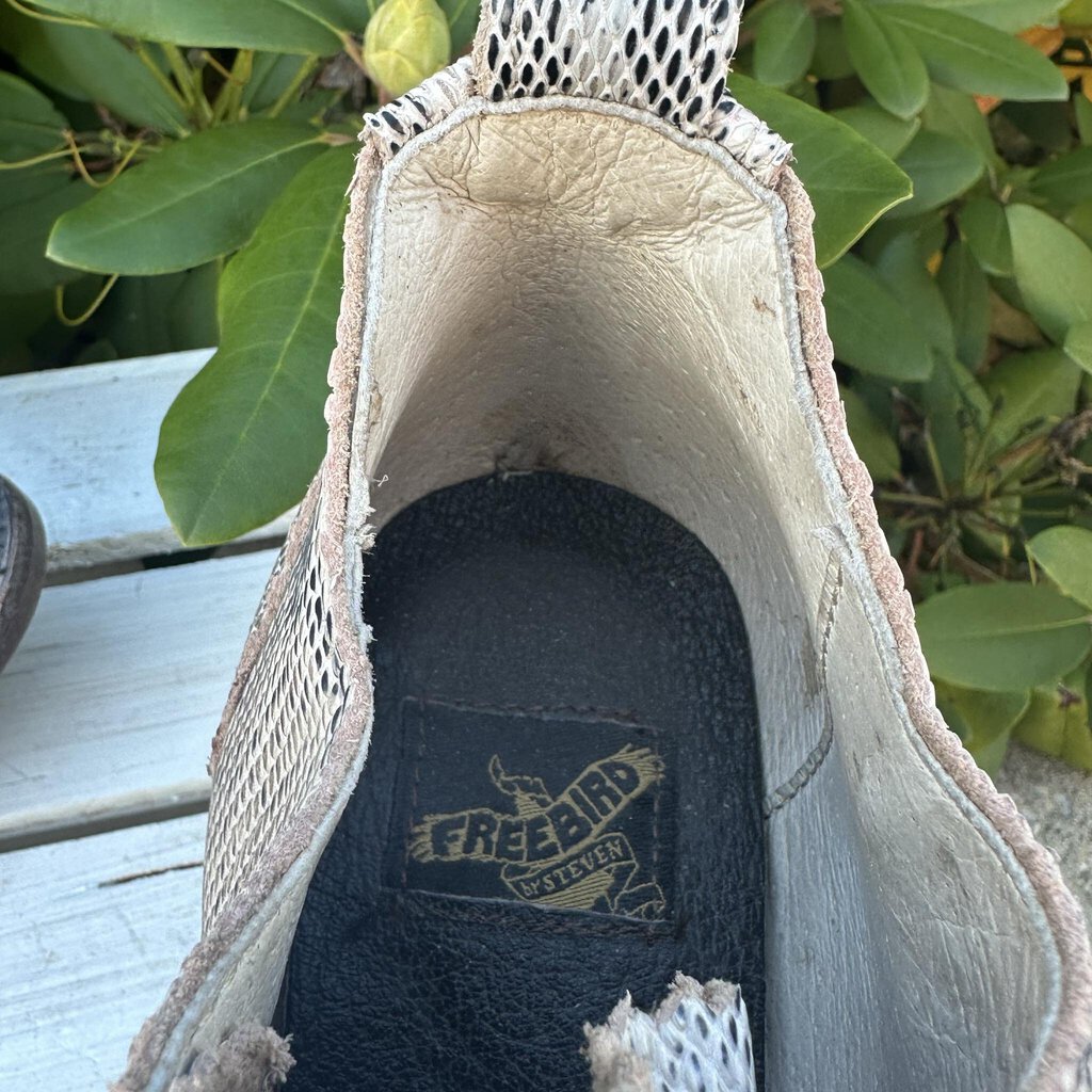 Free Bird Sadie Booties in White Python - Size 10