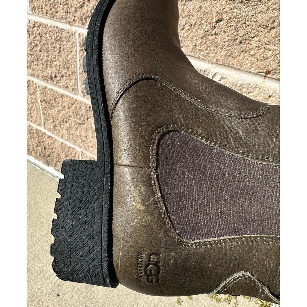 UGG Bonham III Booties - Size 9