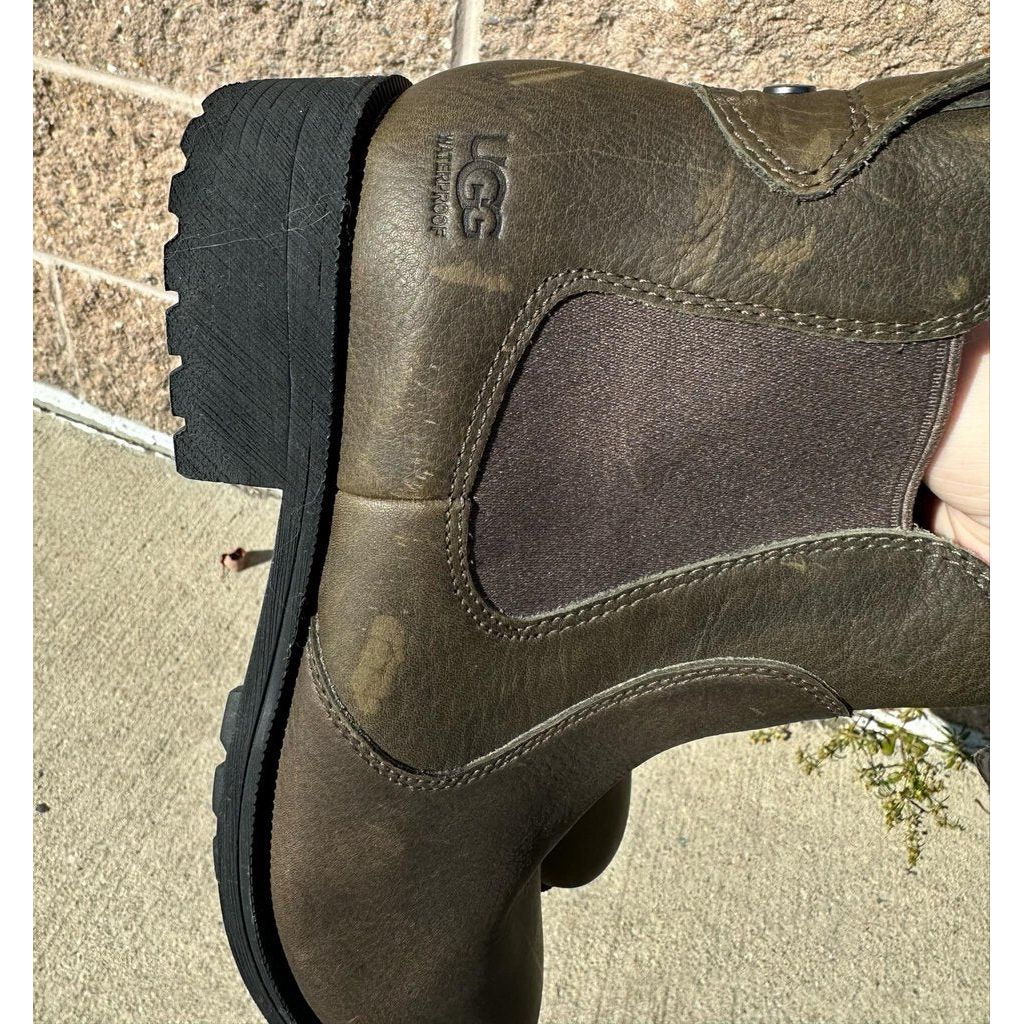 UGG Bonham III Booties - Size 9