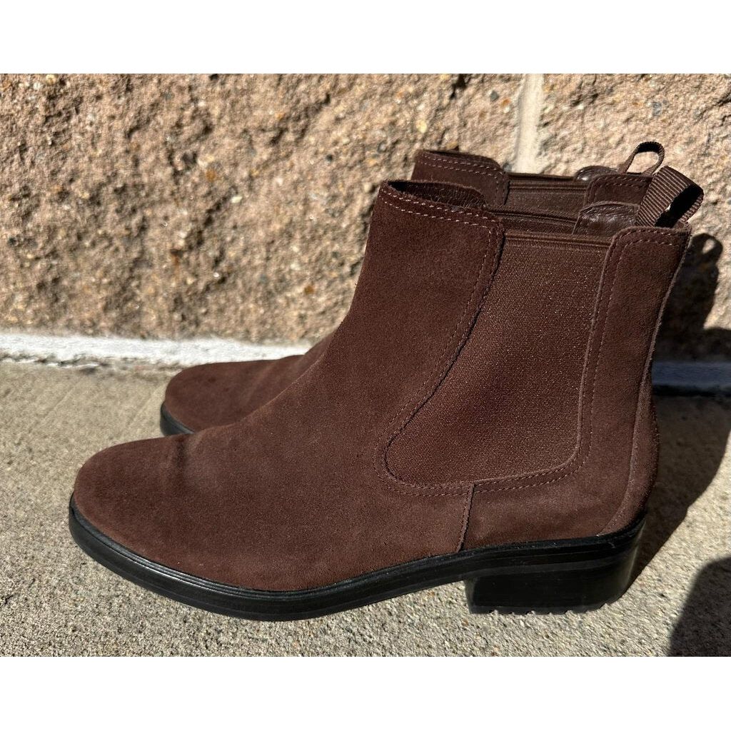 Everlane The Modern Utility Chelsea Boots - Size 8