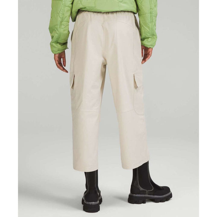 Lululemon Light Utility Utilitech Cargo Pocket High-Rise Crop - Size 30