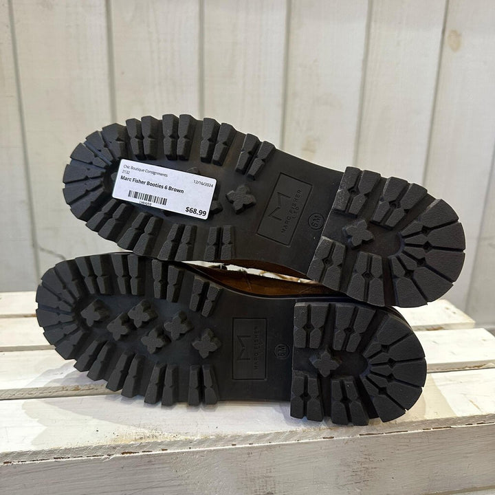 Marc Fisher Izzie Genuine Shearling Lugsole Ankle Boot - Size 6