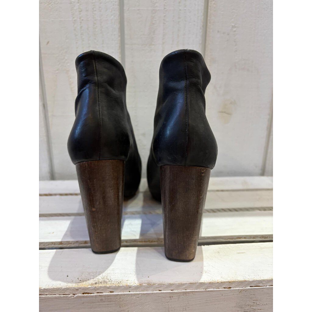 Coclico Lucille Booties - Size 37