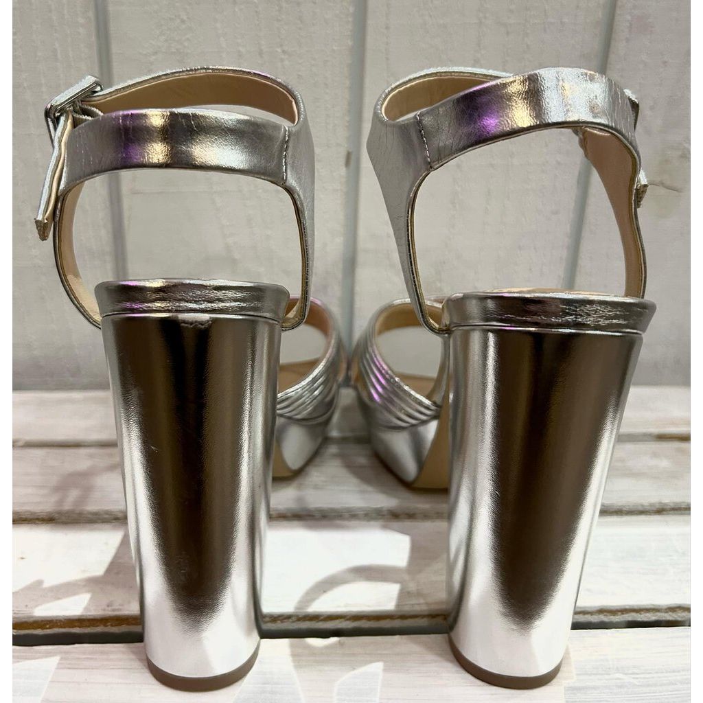 Badgley Mischka Jewel Silver Open Toe Platform Heel