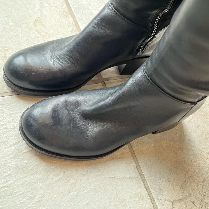 Marc Jacobs Leather Over The Knee Boots - Size 39.5