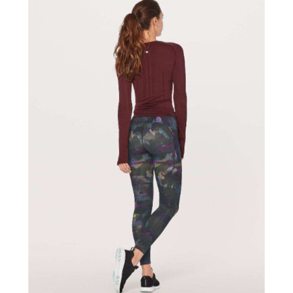 Lululemon Speed Up Tight Full-on Luxtreme 28" in Aura Dark Chrome Multi - Size 4