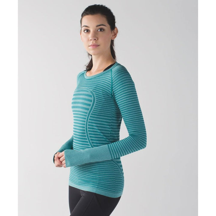 Lululemon Swiftly Tech Long Sleeve Crew in Heathered Forage Teal - Size 4