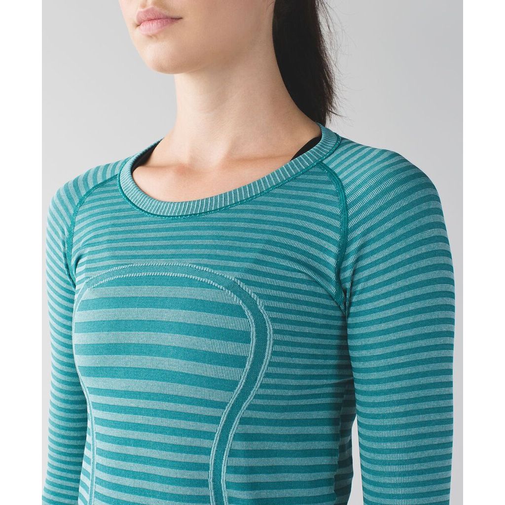 Lululemon Swiftly Tech Long Sleeve Crew in Heathered Forage Teal - Size 4