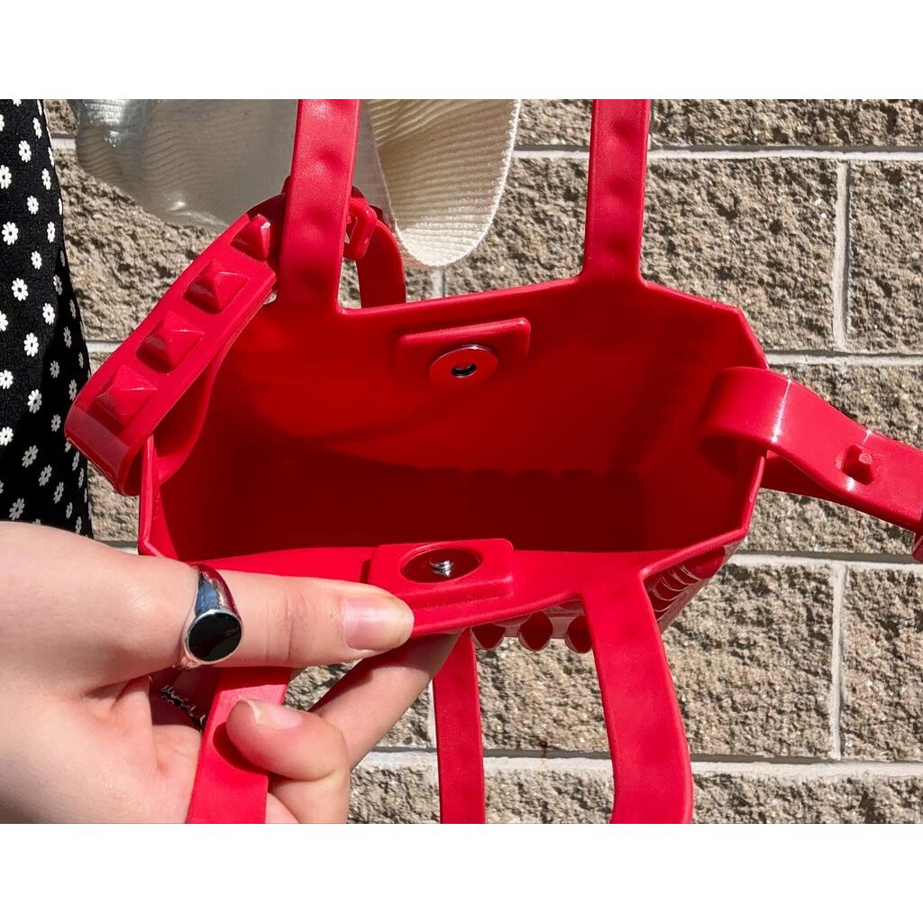 Carmen Sol Alice Mini Shoulder Bag in Red