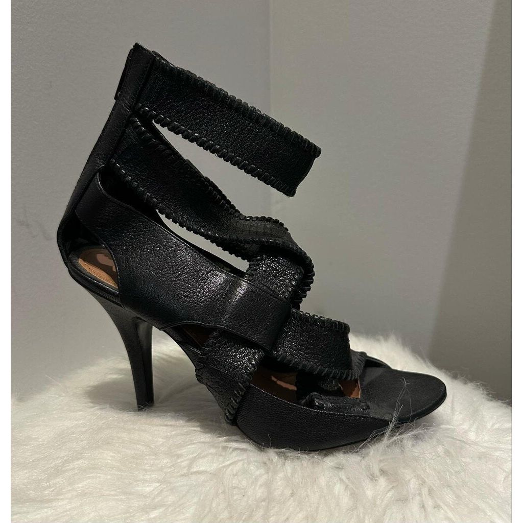 Givenchy Leather Heels - Size 36