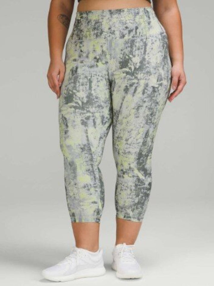 Lululemon Wunder Train High-Rise Crop 23" in Cinder Grain Smoked Spruce Multi - Size 2