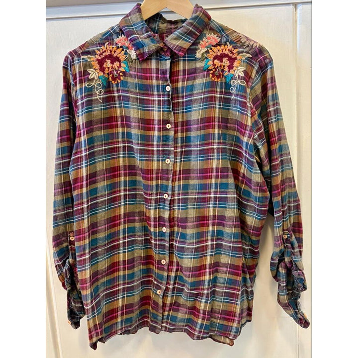 Johnny Was Embroidered Button-Up - Size Medium