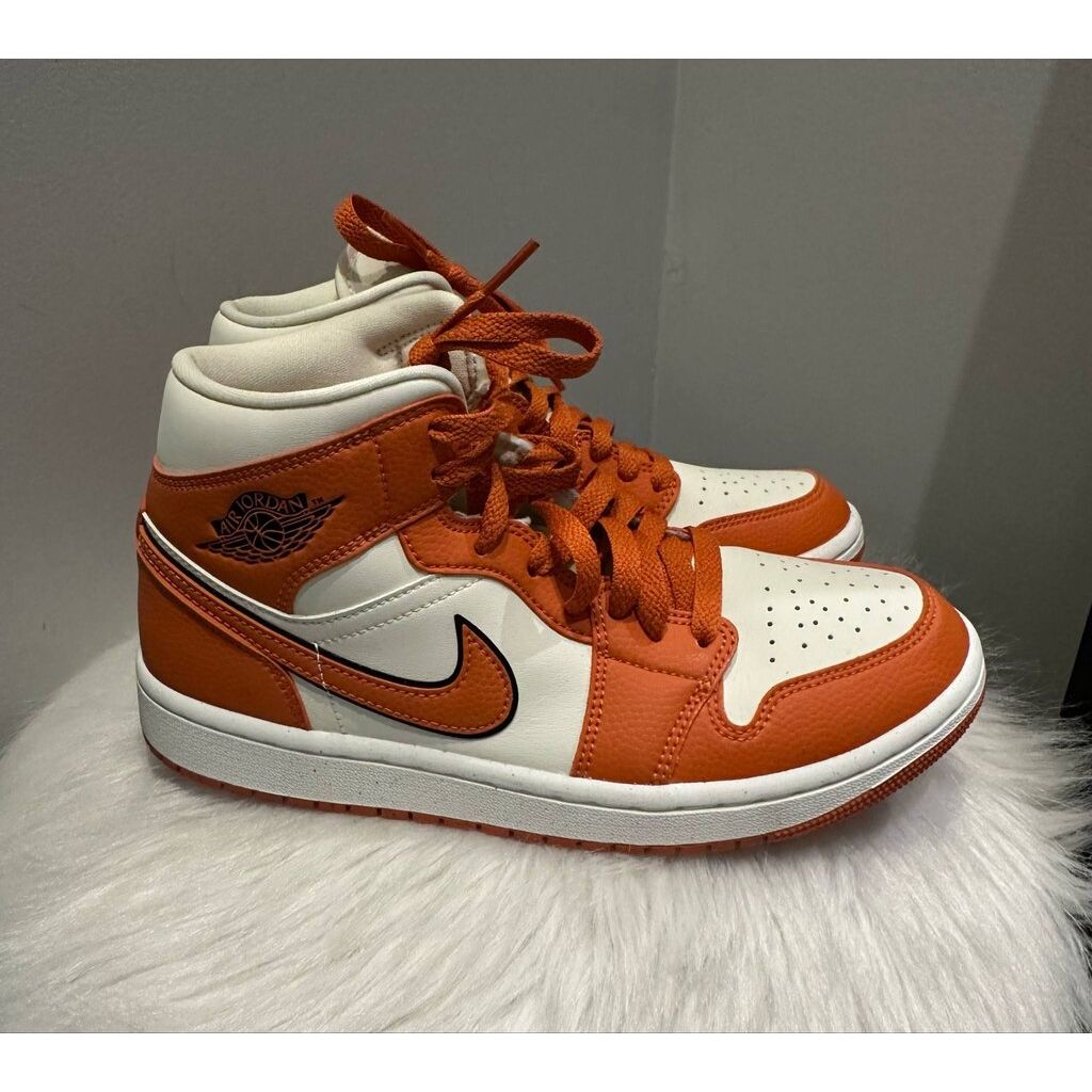 Nike Air Jordan 1 Mid SE Sport Spice Sneakers - Size 8