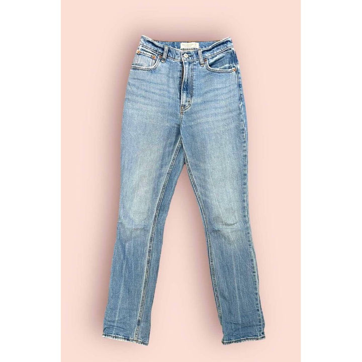Abercrombie & Fitch The '90s Slim Straight Ultra High-Rise Jean - Size 0