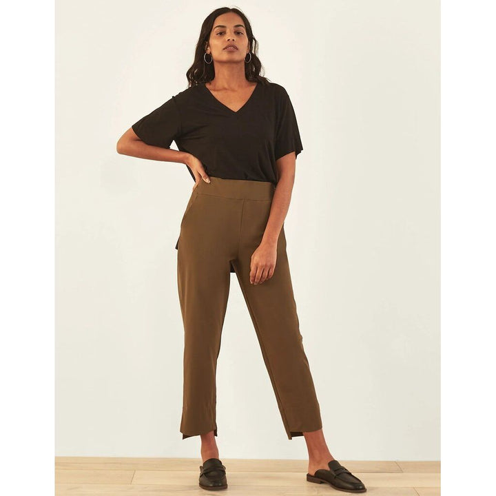 Aday Straight Up Dress Pants in Olive - Size Medium