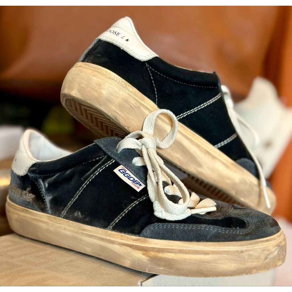 Golden Goose Soul Star Sneakers in Dark Grey / Milk - Size 36