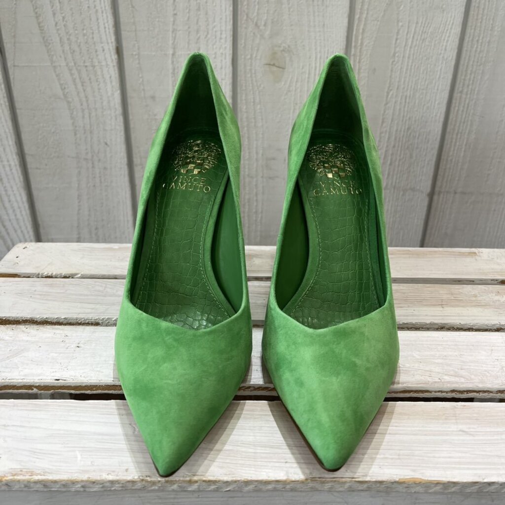 Vince Camuto Akenta Flare Heel Pump in Basil - Size 7