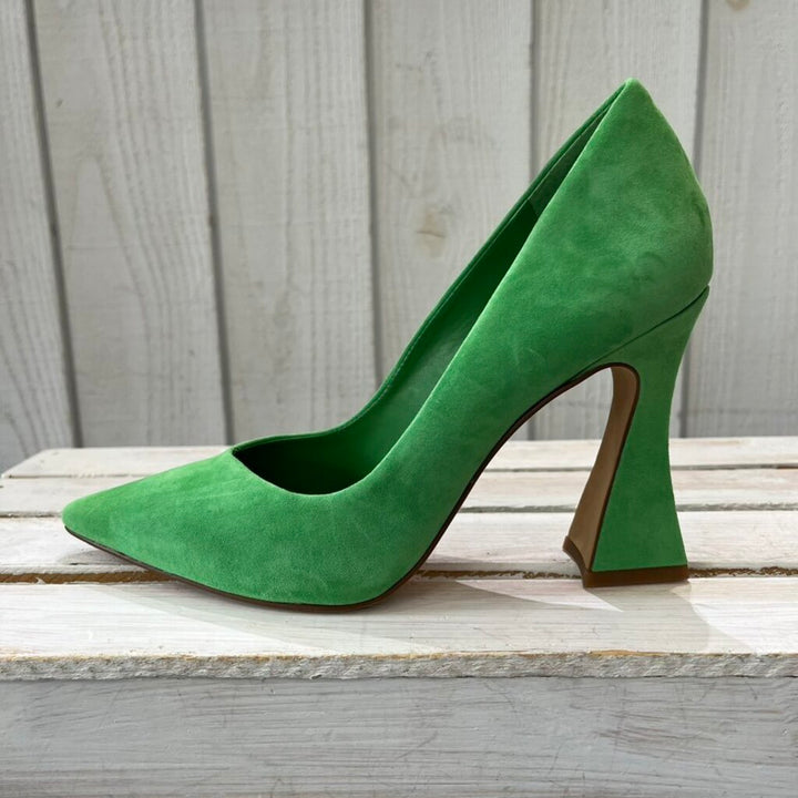 Vince Camuto Akenta Flare Heel Pump in Basil - Size 7