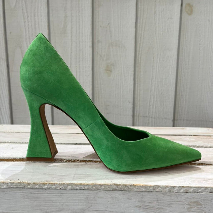 Vince Camuto Akenta Flare Heel Pump in Basil - Size 7