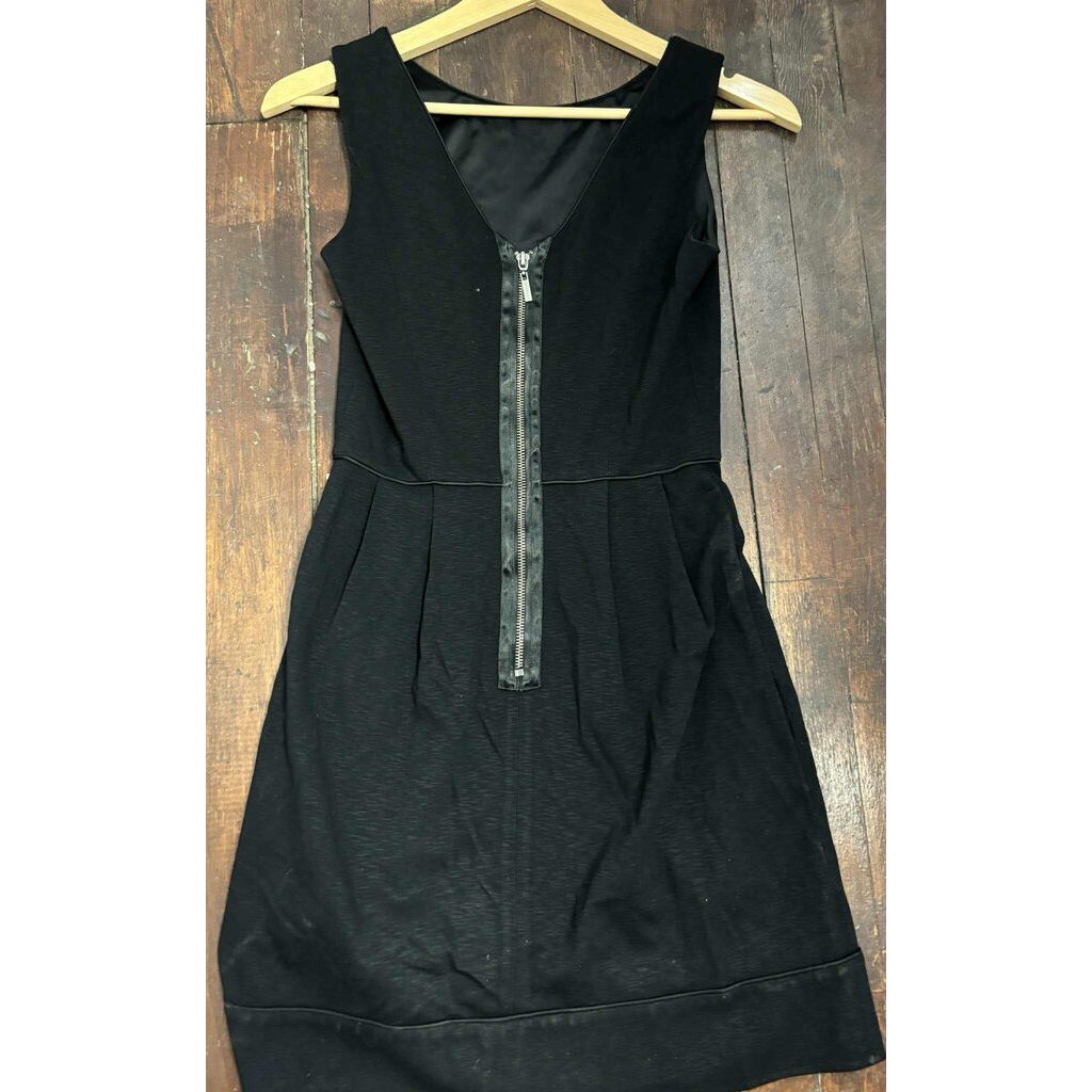 Diane Von Furstenberg Black Zippered Mid Dress- Size 2
