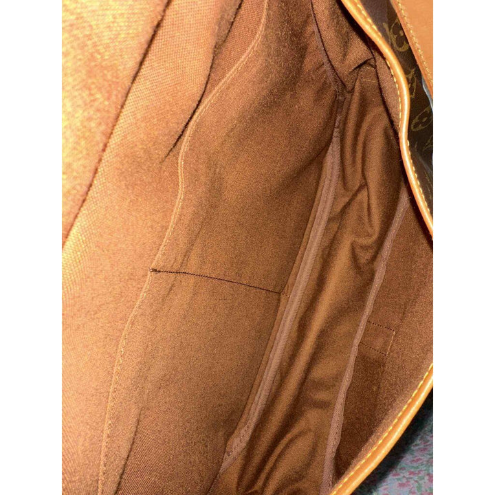 Louis Vuitton Monogram Saumur