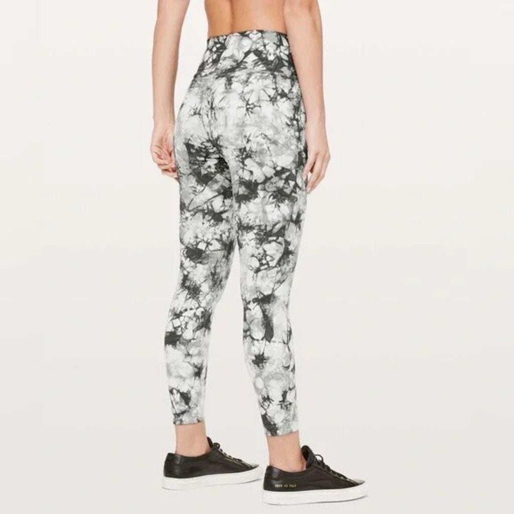 Lululemon Wunder Under Hi-Rise 7/8 Tight - Size 4