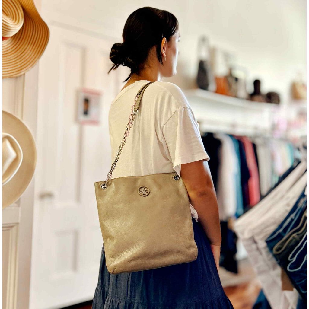 Tory Burch Substack Emails Tory Burch Whipstitch Logo Swingpack Leather Shoulder Bag – Chic ...