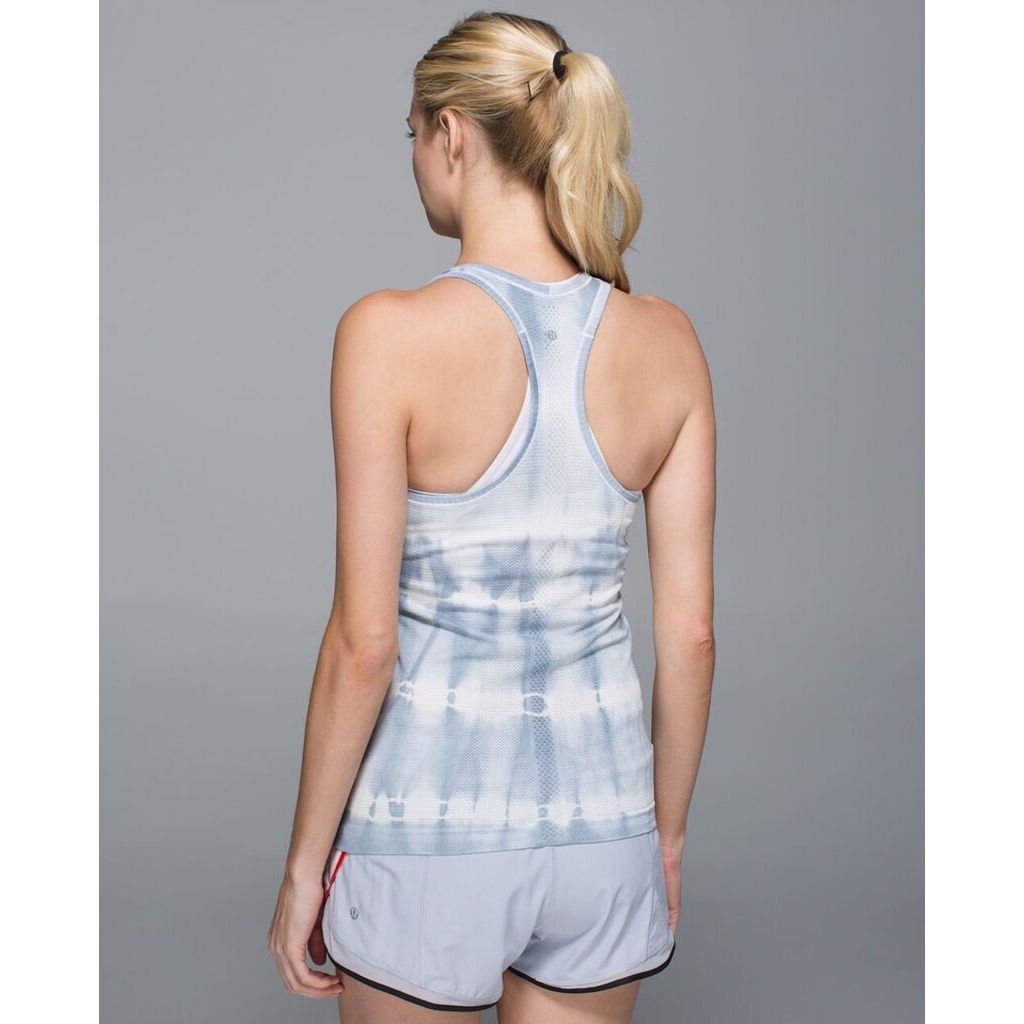 Lululemon Swiftly Tech Racerback in Heathered Silver Fox - Size 10