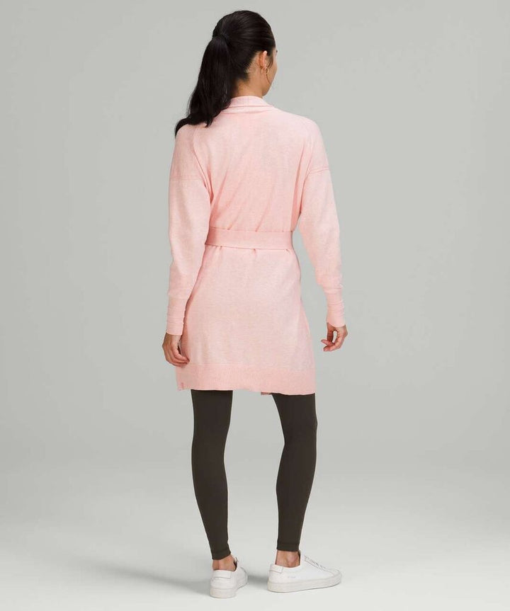 Lululemon Cotton-Cashmere Knit Wrap in Heathered Dew Pink - Size 20