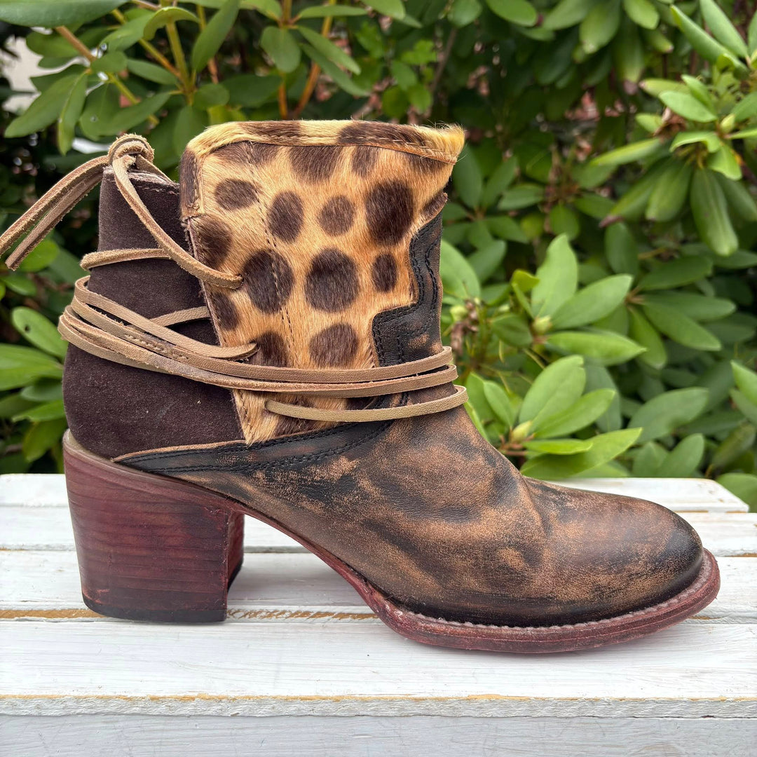 Free Bird Casey Leather Tie Booties - Size 10