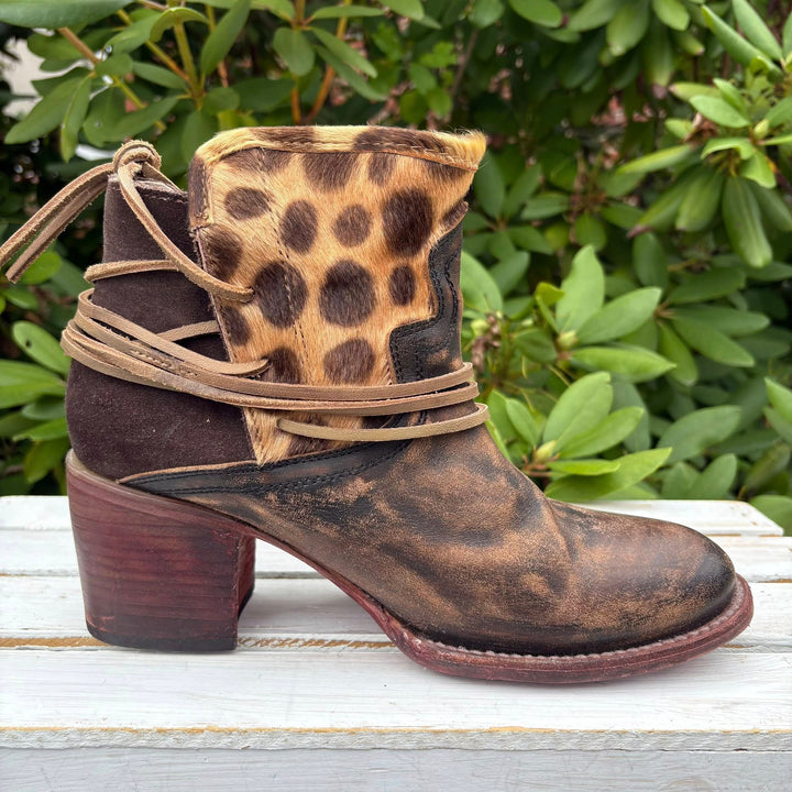 Free Bird Casey Leather Tie Booties - Size 10