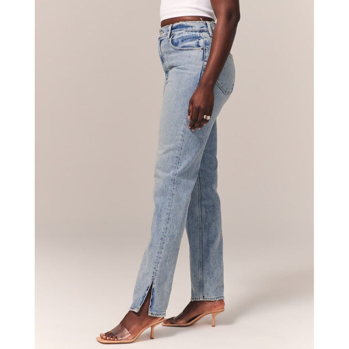 Abercrombie & Fitch Curve Love Ultra High Rise 90s Straight Jean - Size 24