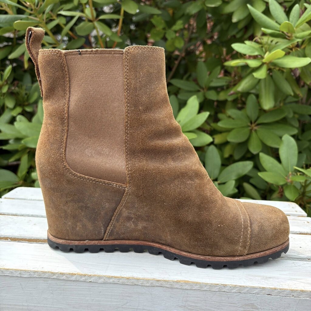Ugg Pax Boots in Chipmunk Leather - Size 40