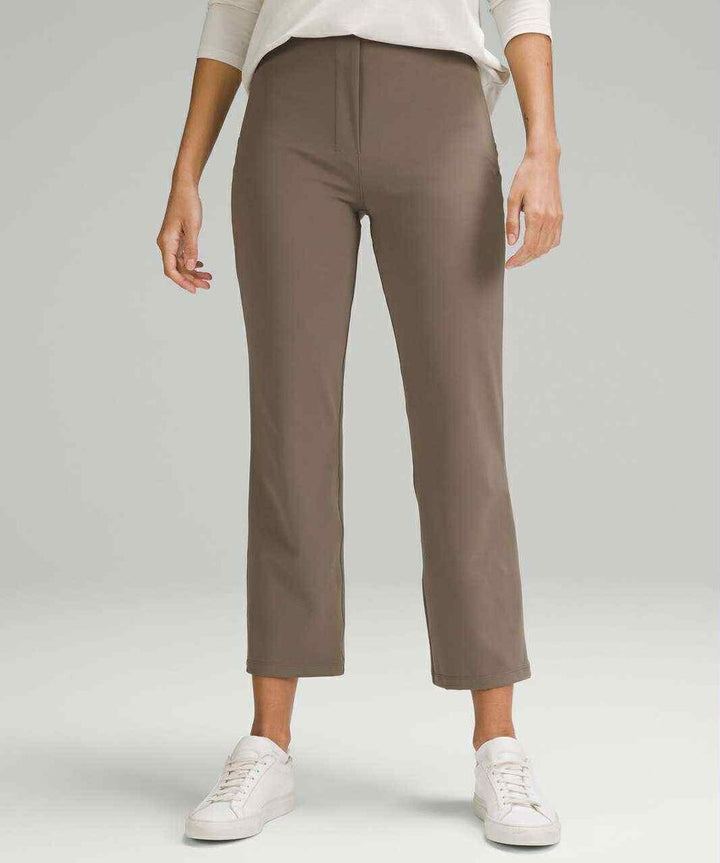 Lululemon Smooth Fit Pull-On High-Rise Cropped Pants in Nomad - Size 8