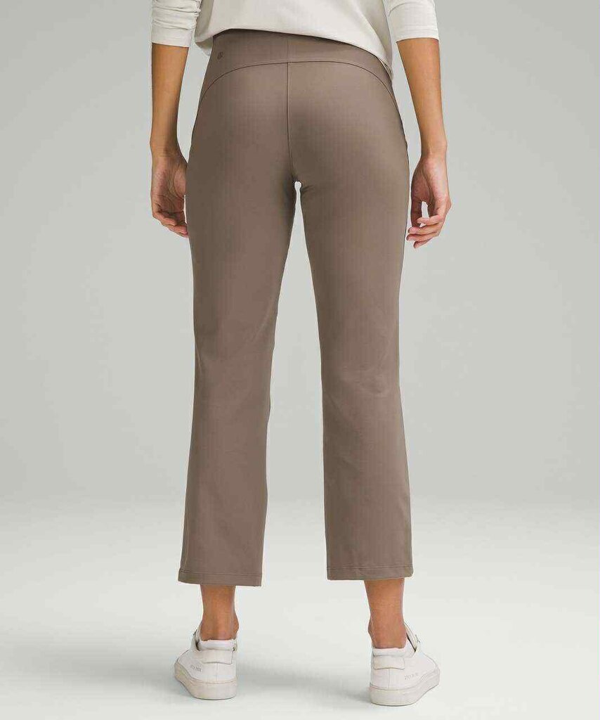 Lululemon Smooth Fit Pull-On High-Rise Cropped Pants in Nomad - Size 8