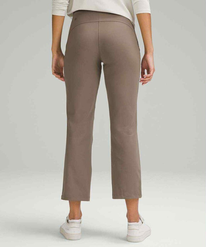 Lululemon Smooth Fit Pull-On High-Rise Cropped Pants in Nomad - Size 8